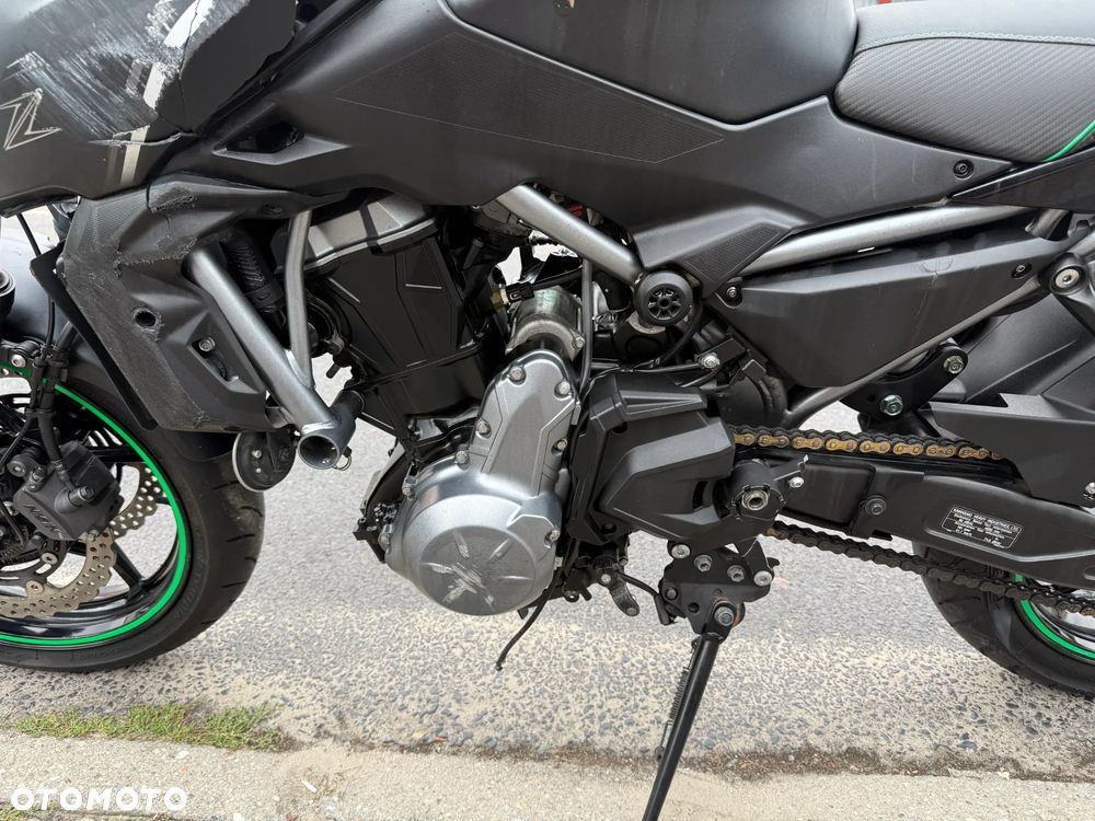 Kawasaki Z 650 - 17
