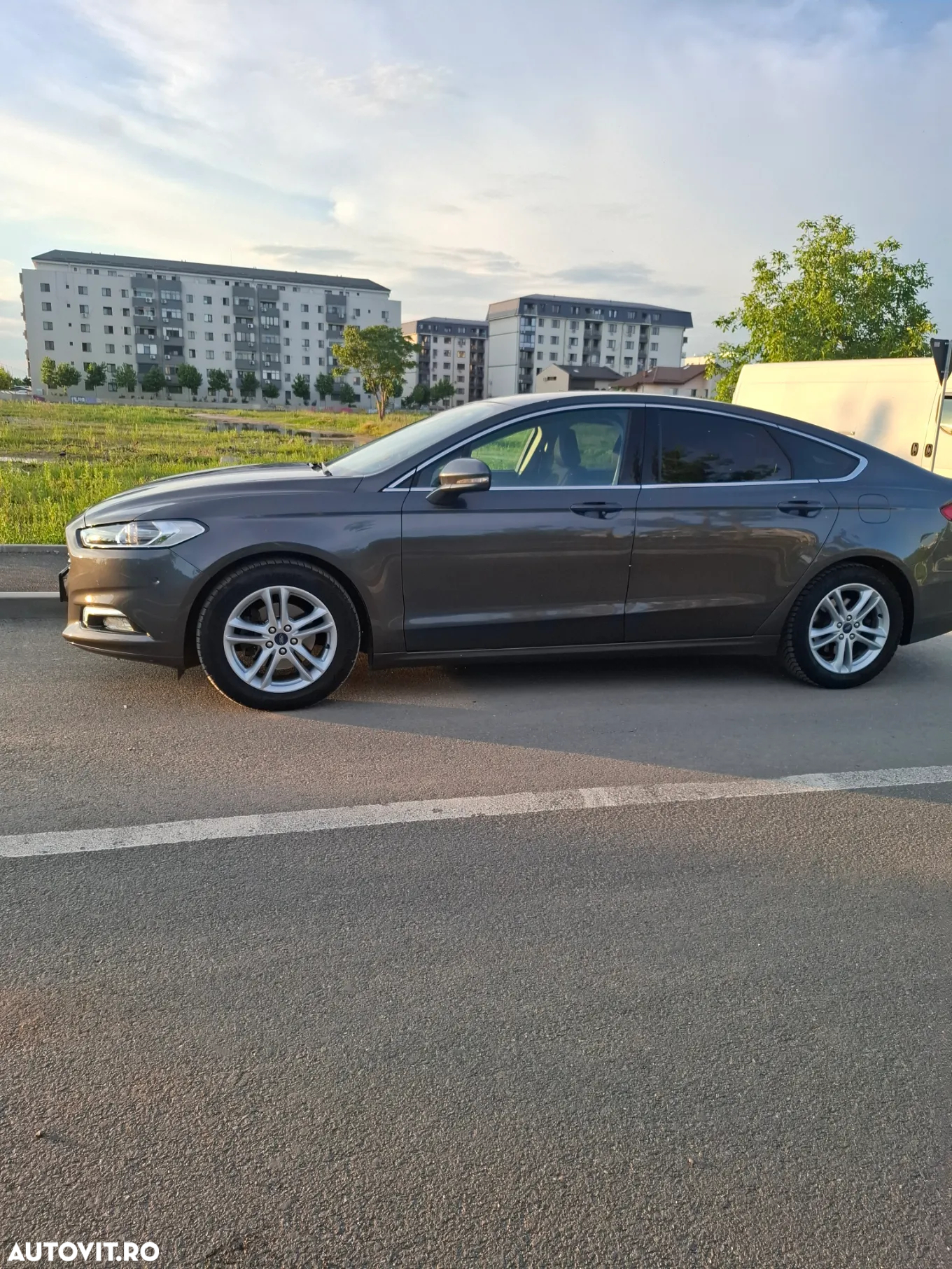 Ford Mondeo 2.0 TDCi Powershift Titanium - 8