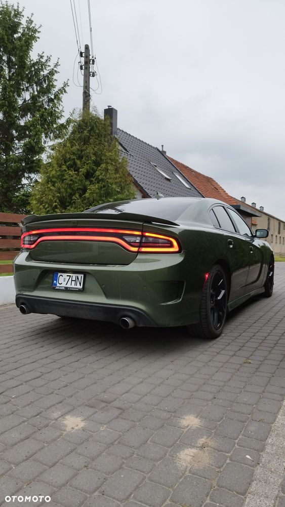 Dodge Charger - 5