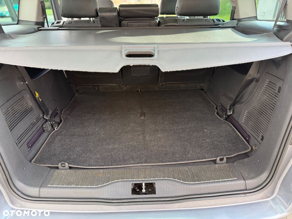 Opel Zafira 2.2 Cosmo - 26