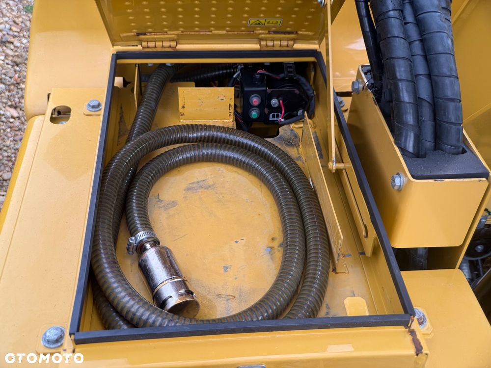 Caterpillar 311 FL RR - 22