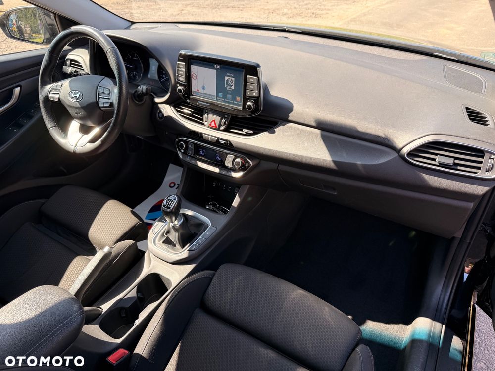 Hyundai i30 1.6 CRDI Prime - 24