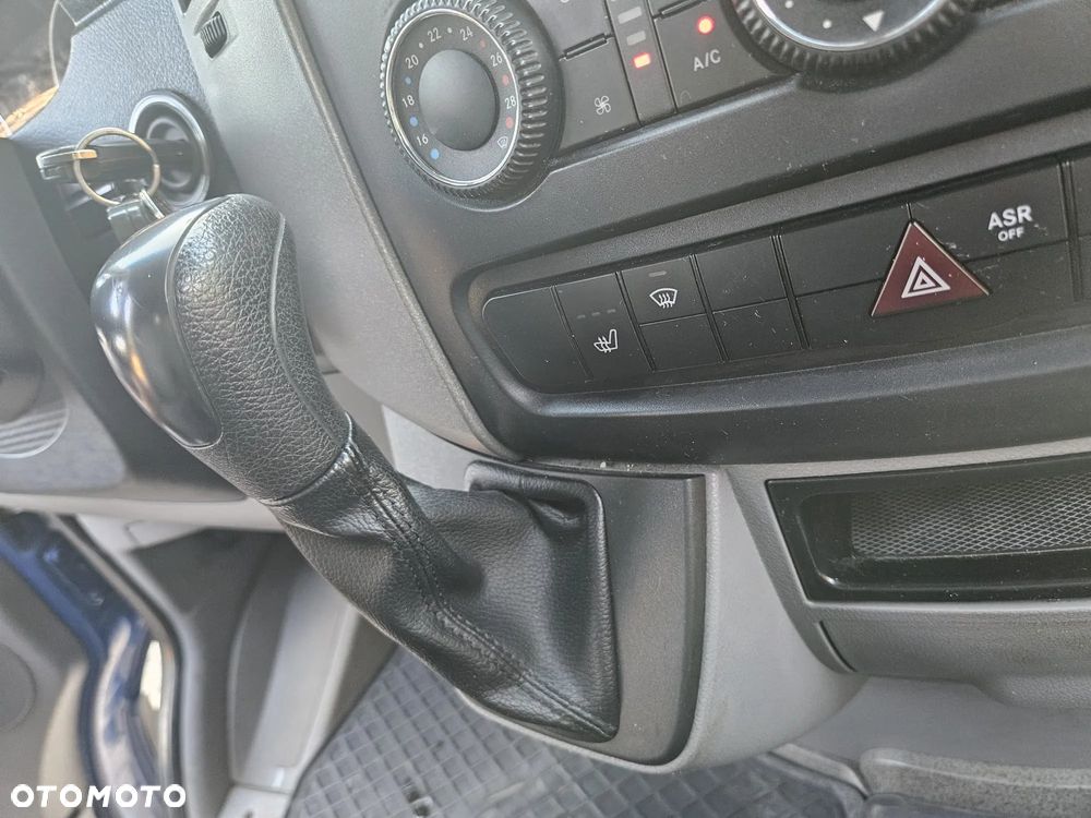 Mercedes-Benz SPRINTER 519 - 5