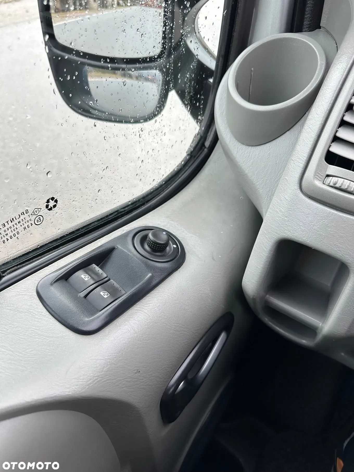 Opel Vivaro - 15