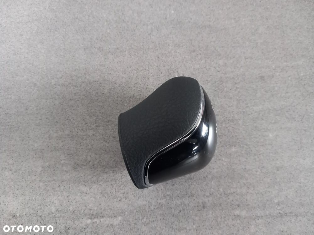 Gałka dźwigni zmiany biegów plastikowa - 6 biegów manual Ford Focus 1751563 - 3