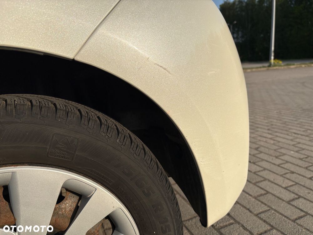 Toyota Yaris 1.5 Active - 10