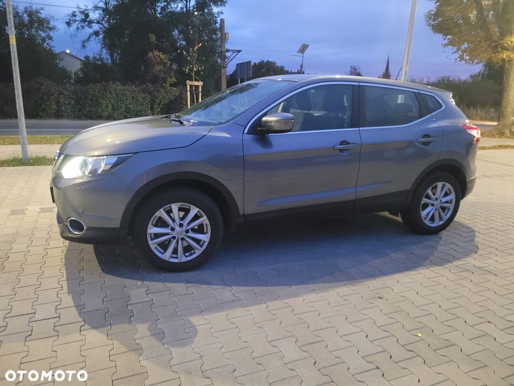 Nissan Qashqai - 2