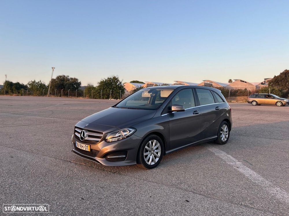 Mercedes-Benz B 180 d Urban - 2