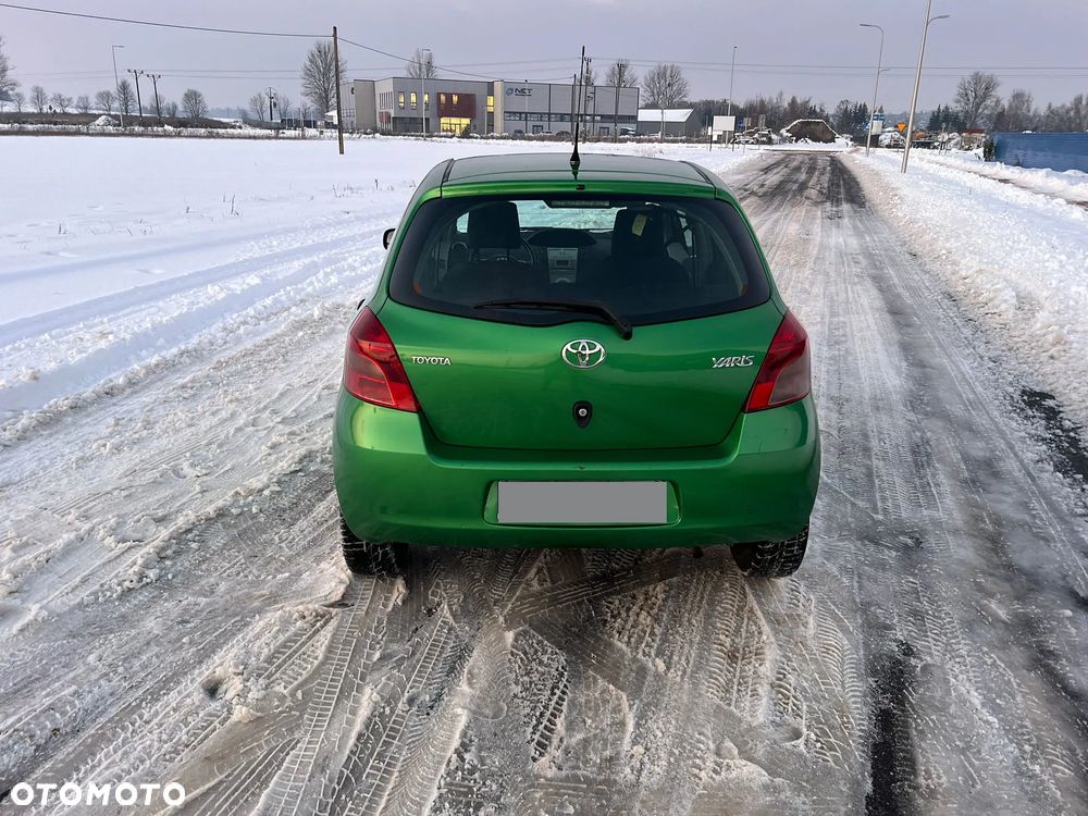 Toyota Yaris - 5