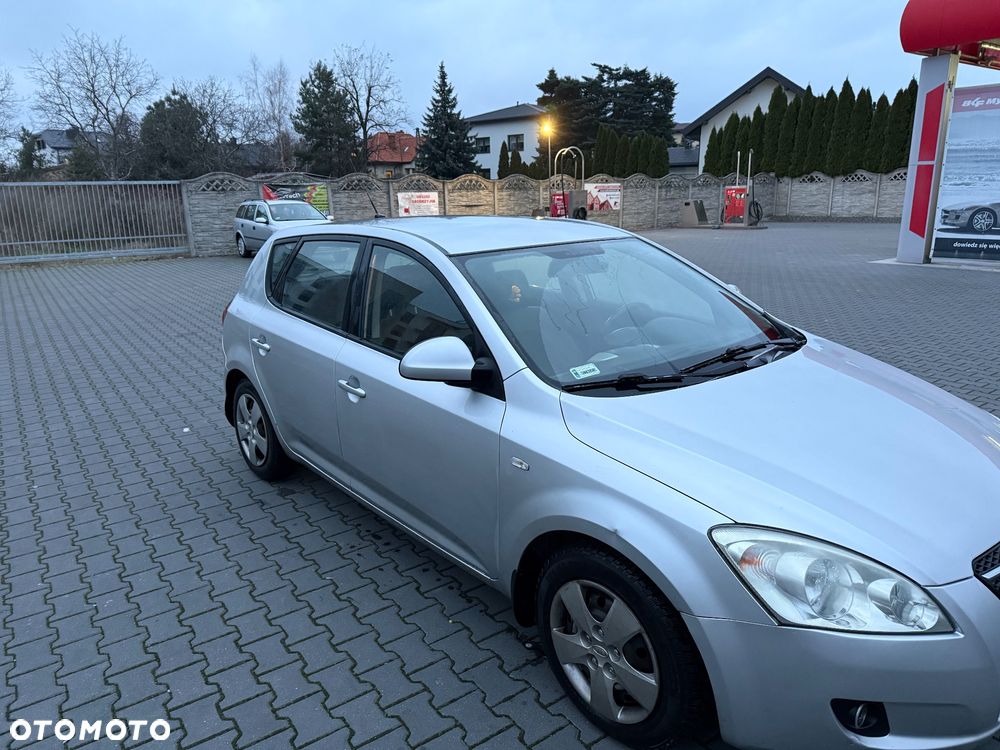 Kia Ceed 1.4 Comfort + - 3