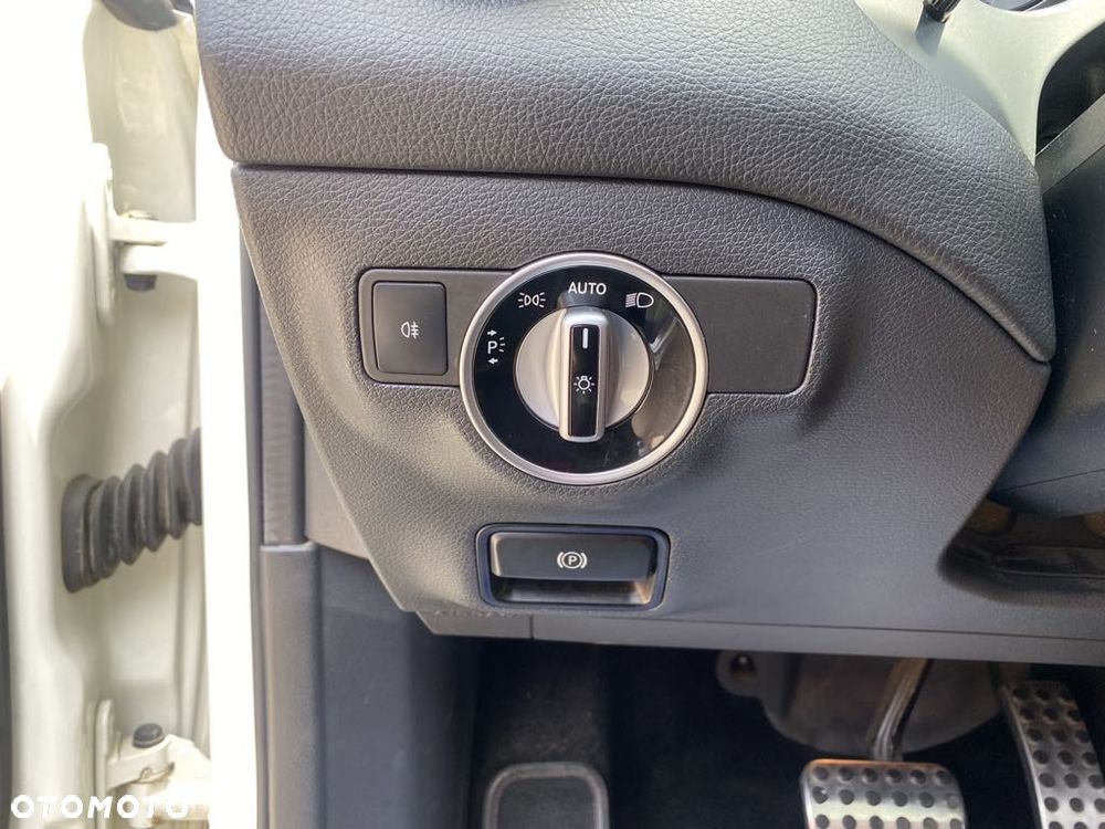 Mercedes-Benz GLA 250 4-Matic AMG Line - 20