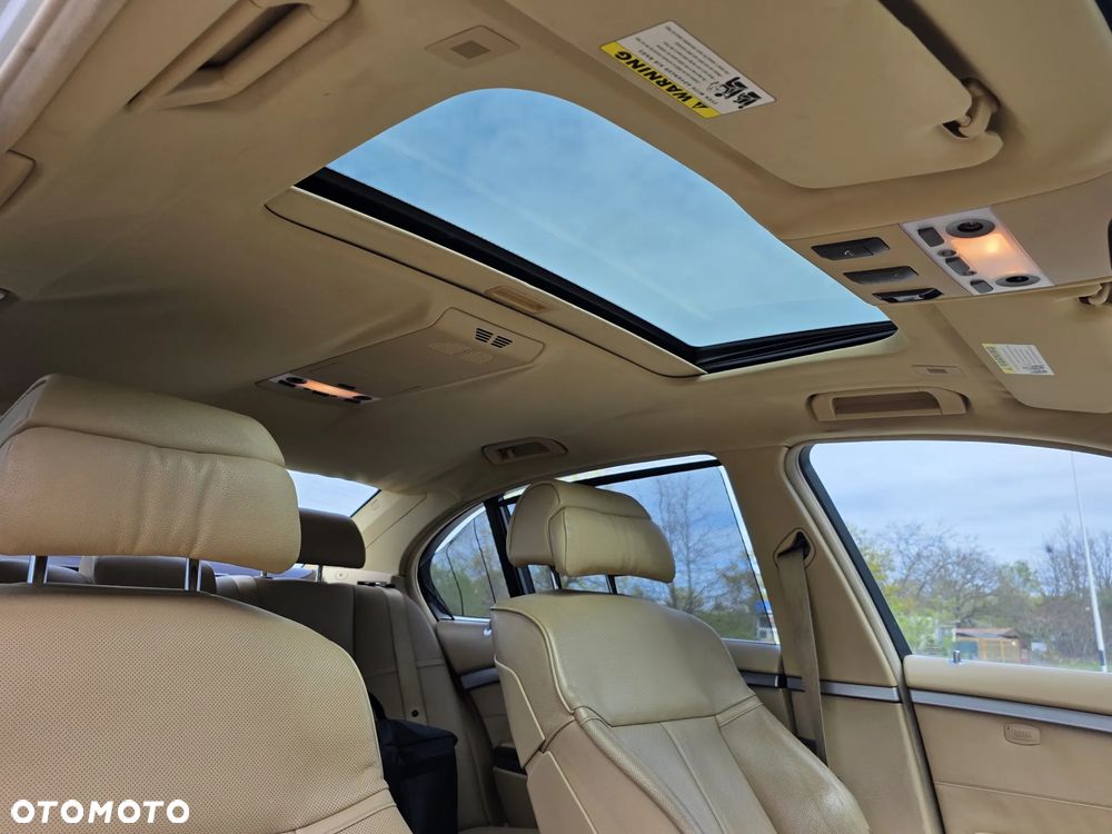 BMW Seria 7 750i L - 22