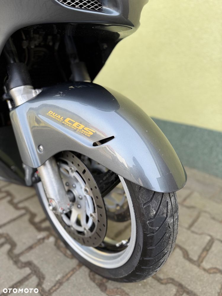 Honda CBR - 3