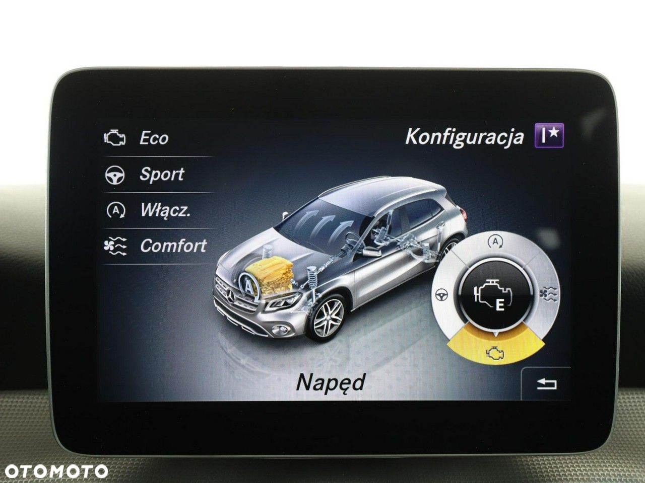 Mercedes-Benz GLA 220 4-Matic Style - 24