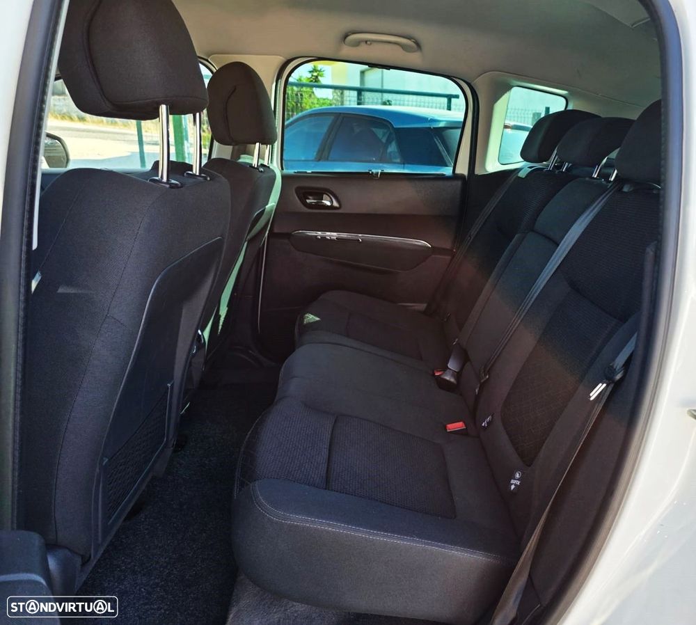 Peugeot 3008 1.6 HDi Active Pack Business - 11