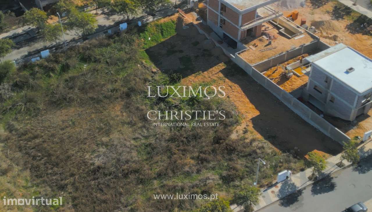 Terreno com projeto, para venda na Guia, em Albufeira, Algarve - Grande imagem: 3/4