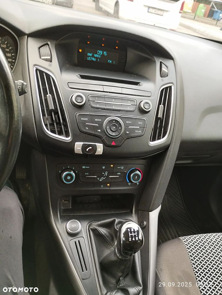 Ford Focus 1.6 Titanium - 8