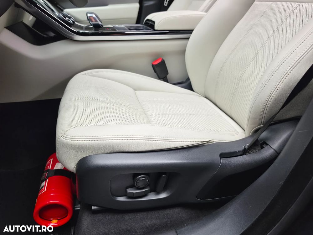 Land Rover Range Rover Velar 3.0 D300 MHEV Dynamic SE - 36