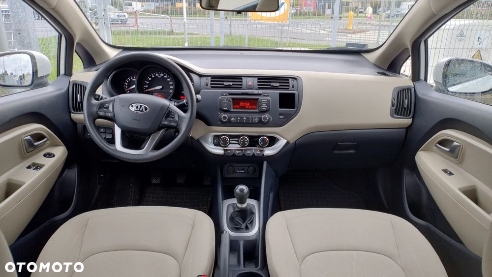 Kia Rio 1.2 M - 16
