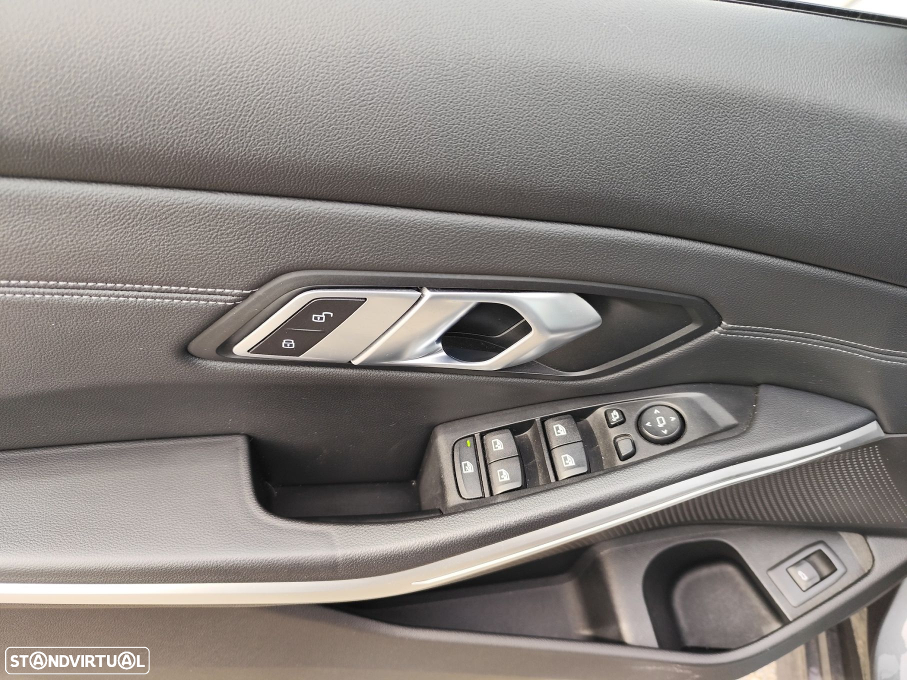 BMW 318 d Touring Line Sport Auto - 28