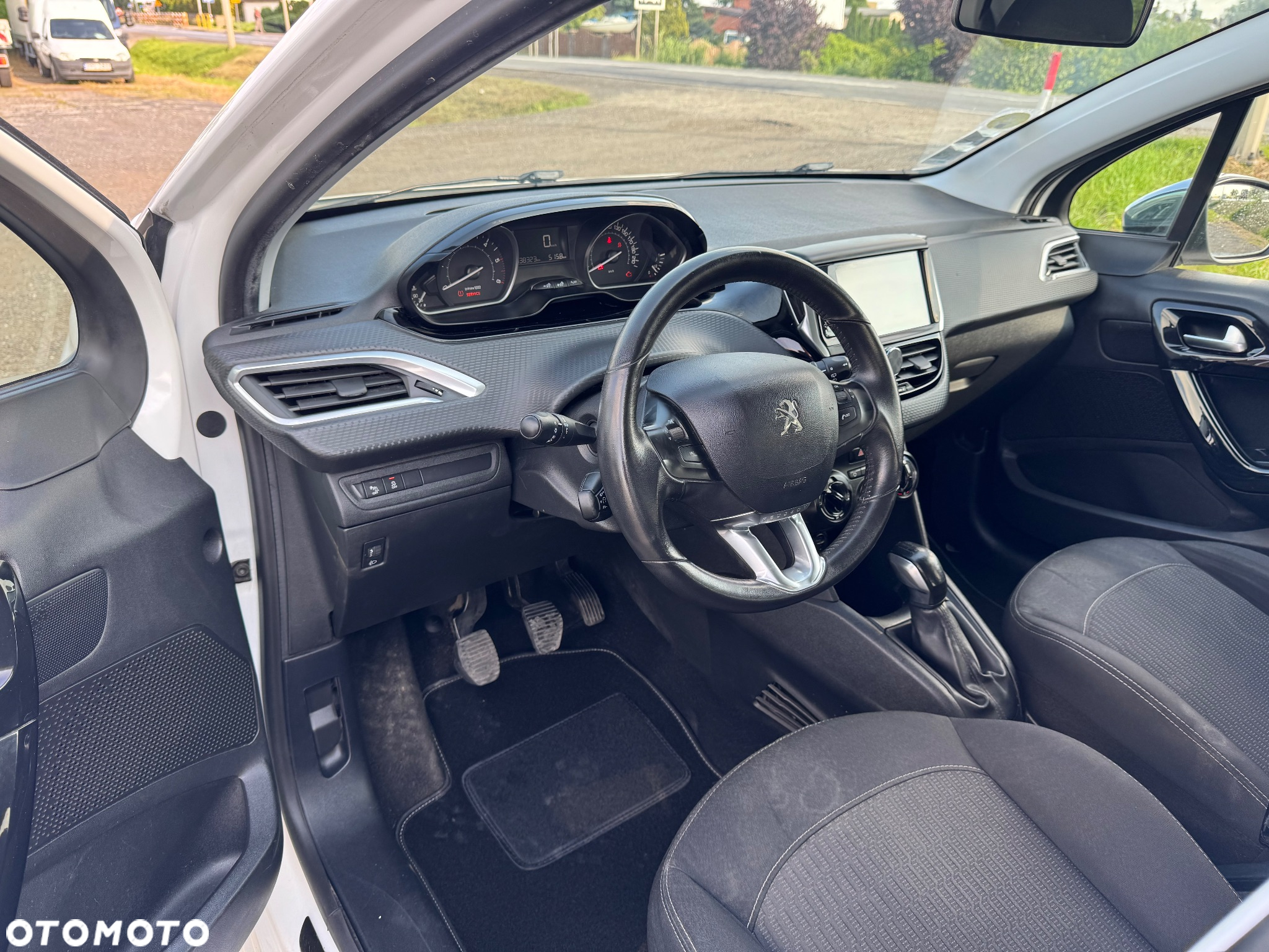 Peugeot 208 1.6 BlueHDi Active - 8