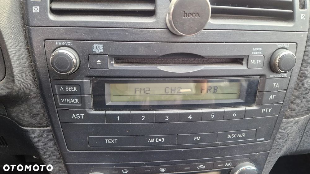 TOYOTA AVENSIS T27 RADIO FABRYCZNE - 1