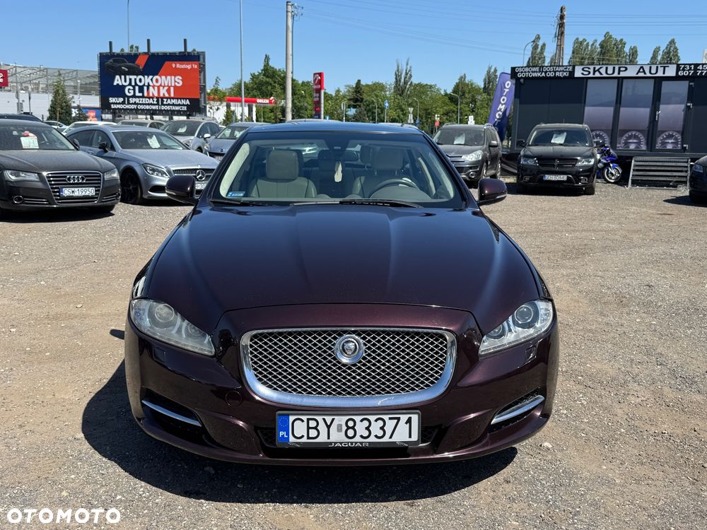Jaguar XJ 3.0 D V6 LWB Premium Luxury - 13
