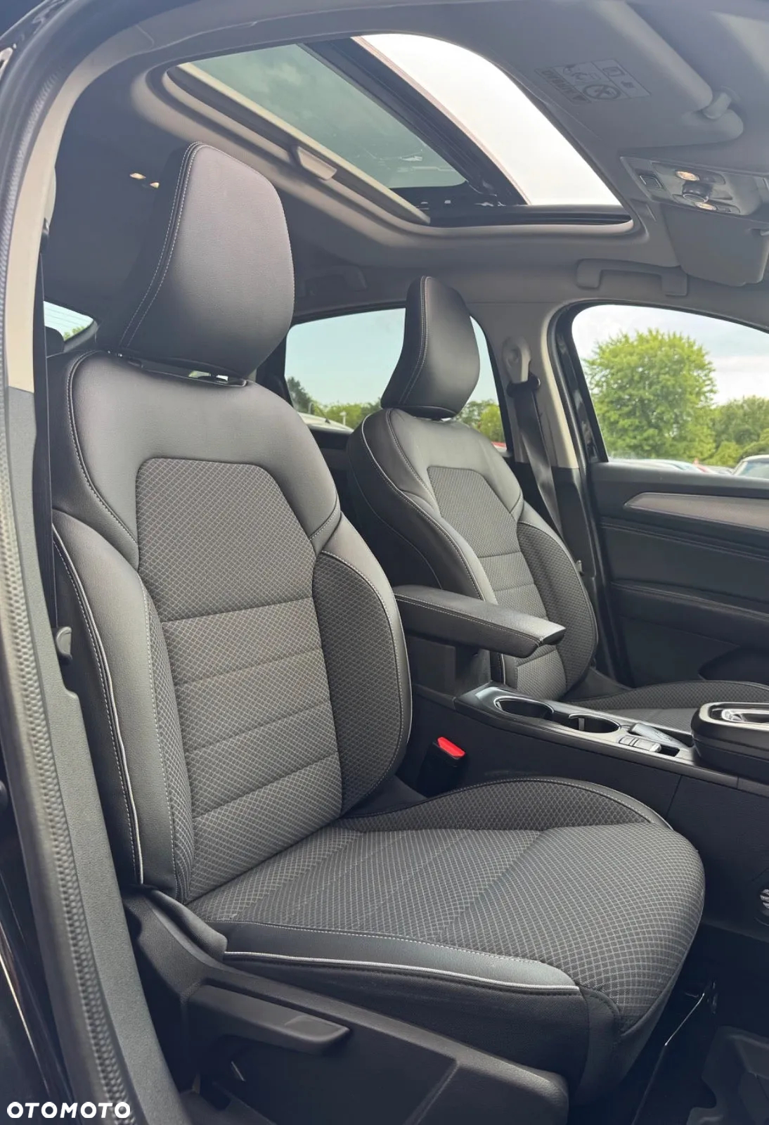 Renault Arkana 1.6 E-TECH Intens MMT - 13