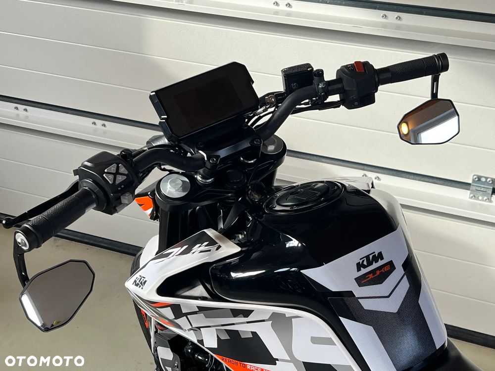 KTM Duke 125 - 19