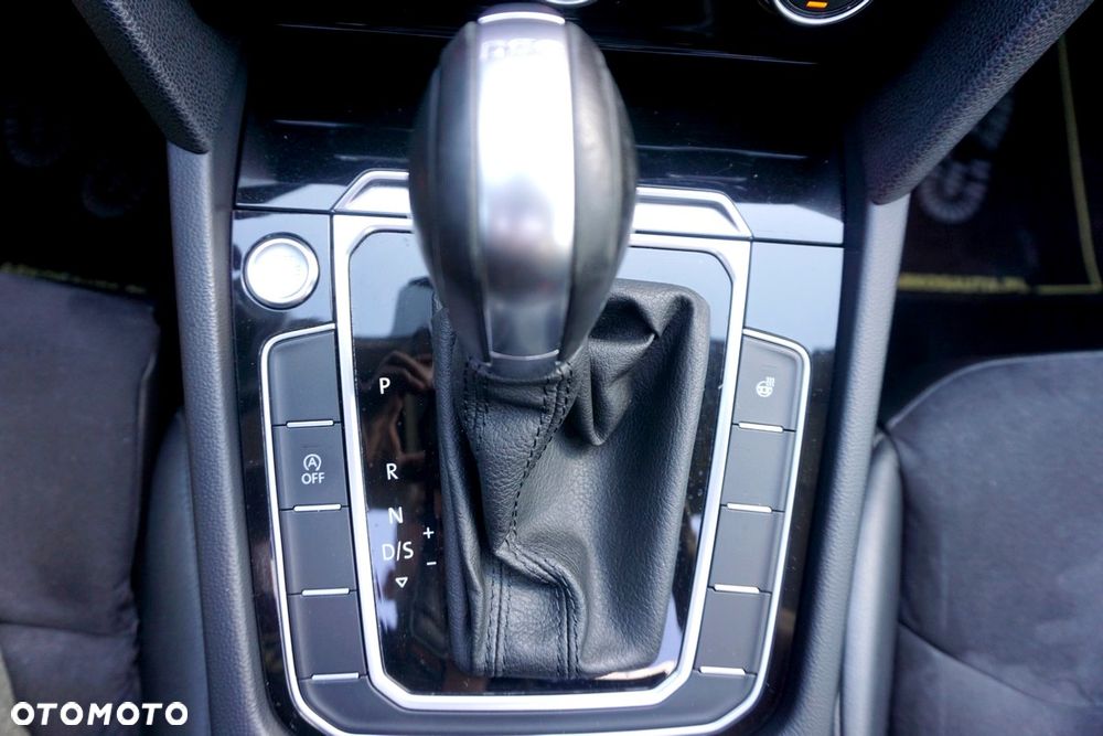 Volkswagen Arteon 2.0 TDI SCR DSG Elegance - 33