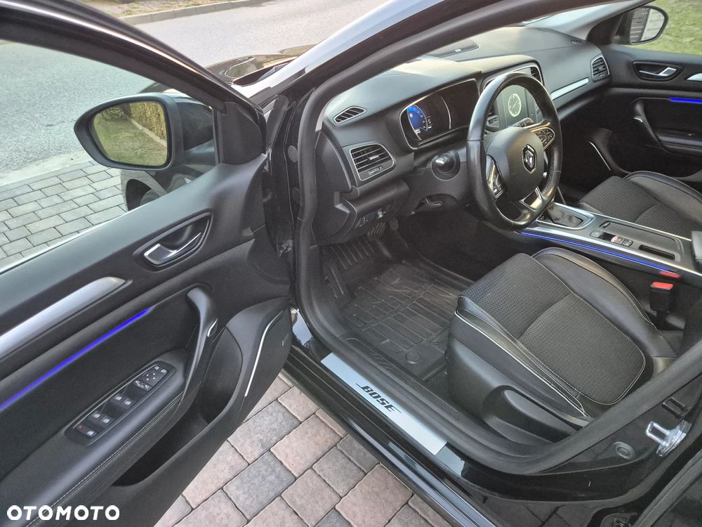 Renault Megane BLUE dCi 150 EDC BOSE EDITION - 7
