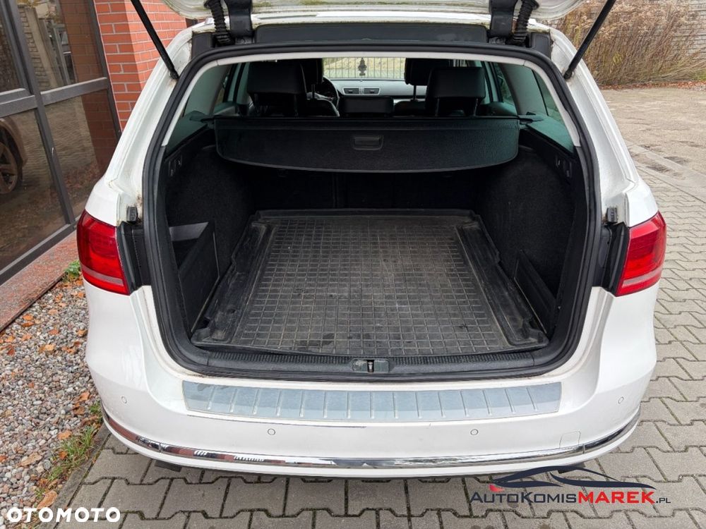 Volkswagen Passat - 19