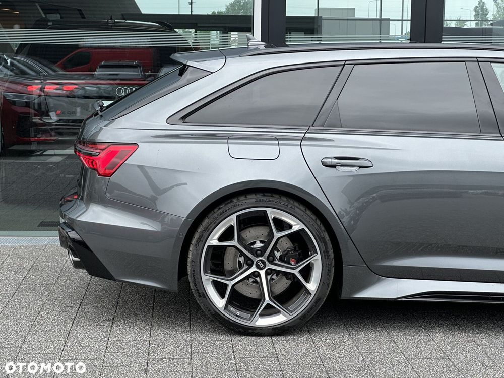 Audi RS6 Avant - 6