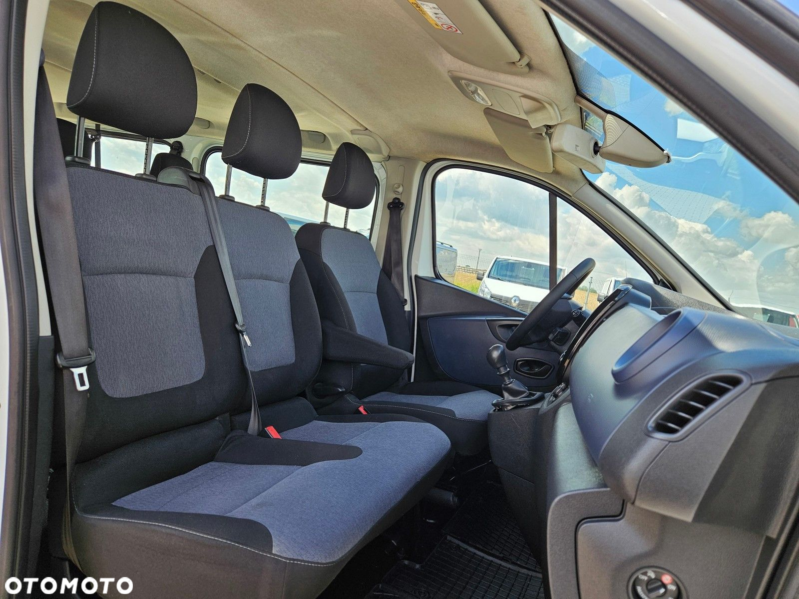 Opel Vivaro - 28