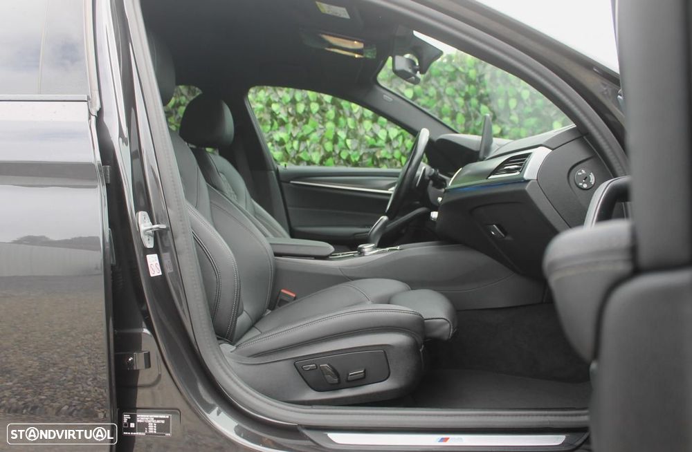BMW 530 e Pack Desportivo M - 9
