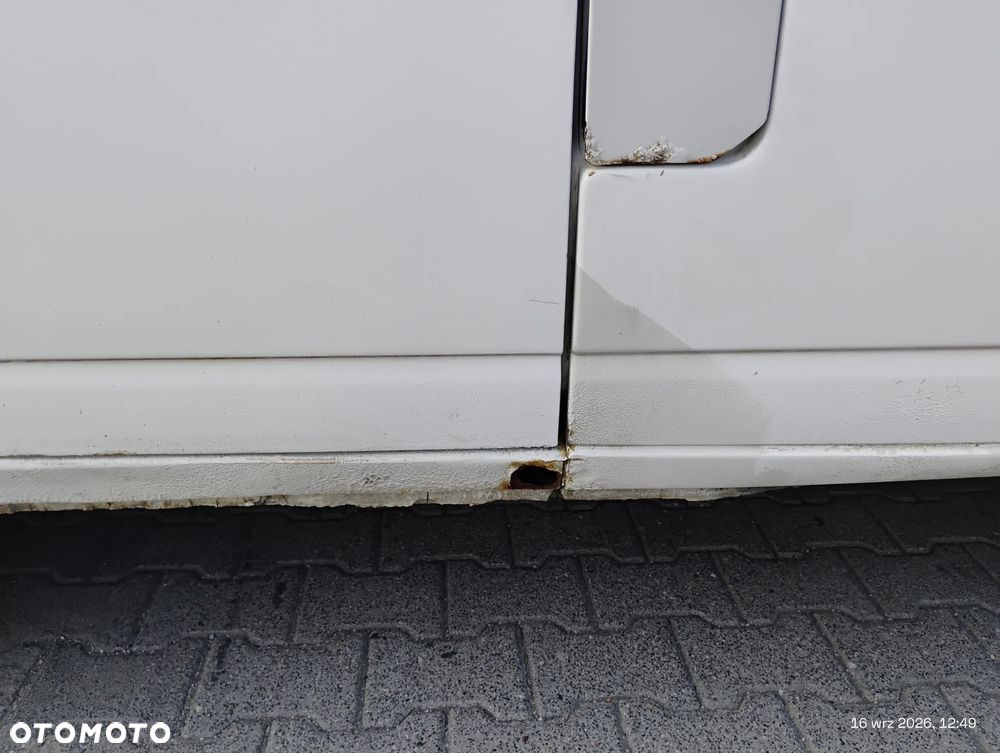 Volkswagen Transporter Escapade - 14