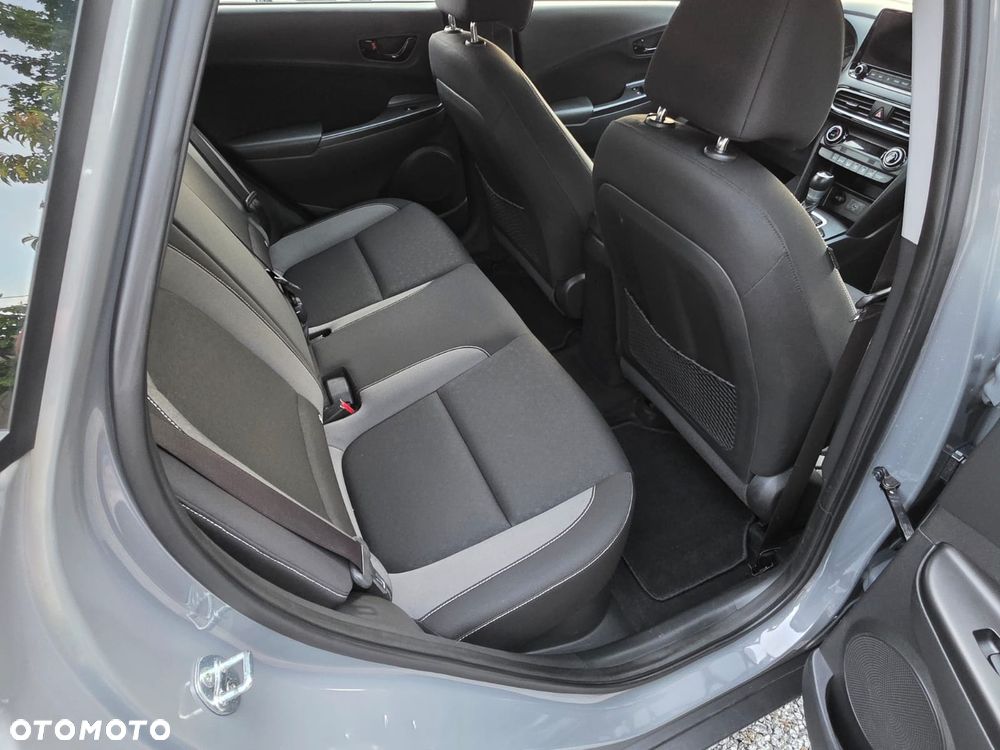 Hyundai Kona - 12