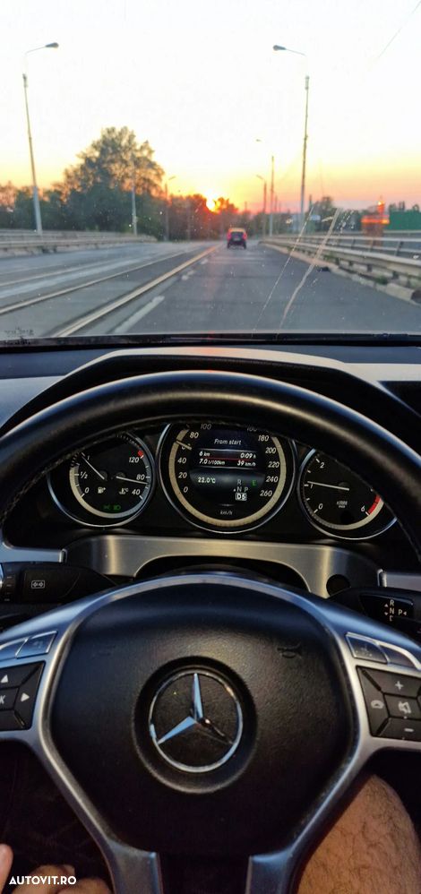 Mercedes-Benz E 220 BlueTEC 4MATIC 7G-TRONIC Edition - 8