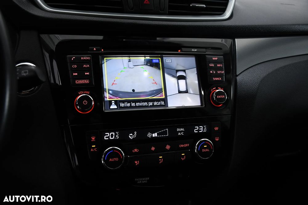 Nissan Qashqai 1.5 DCI N-Connecta - 6
