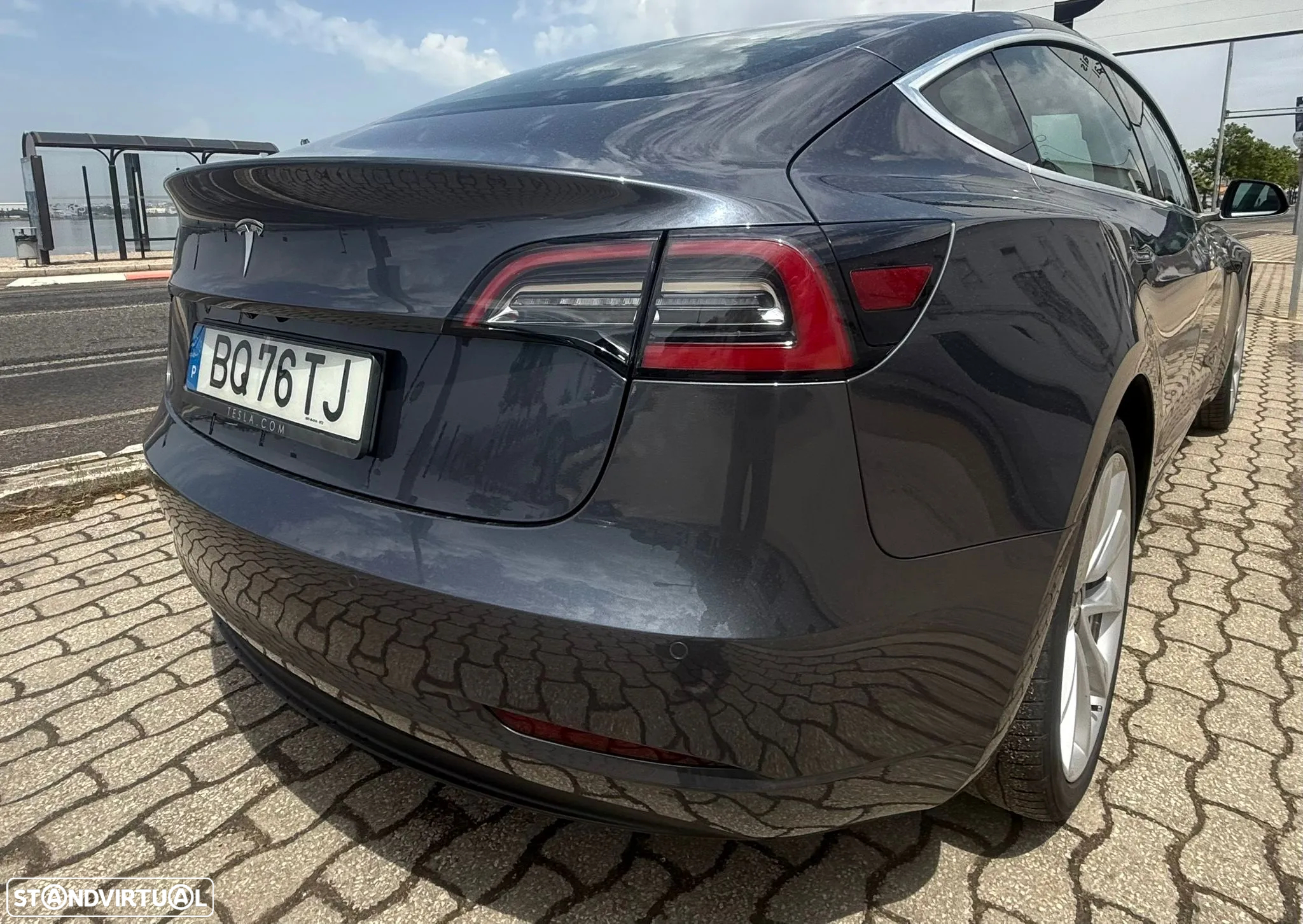 Tesla Model 3 Standard Range Plus RWD - 3