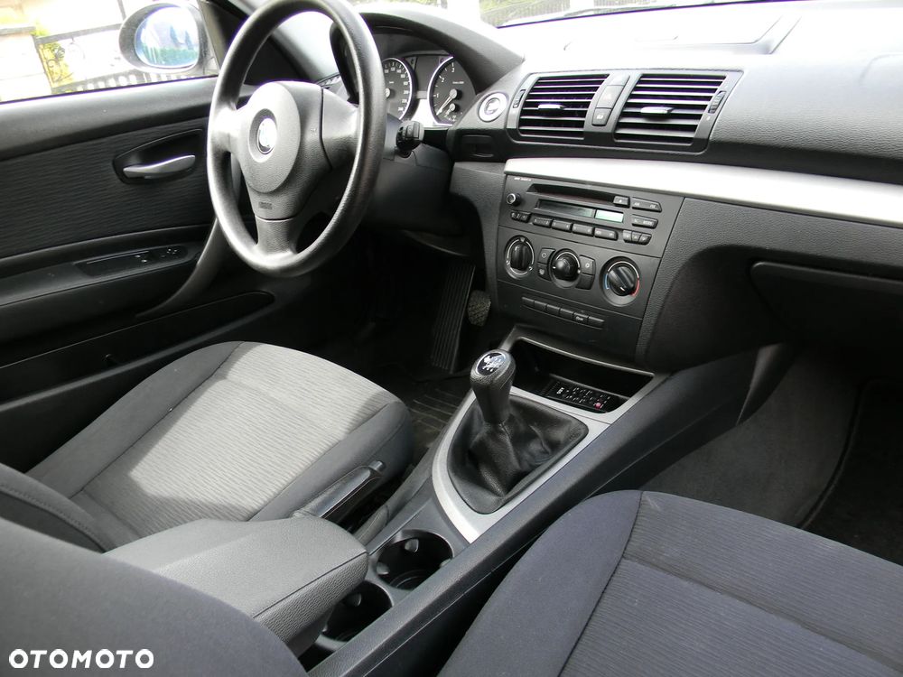 BMW Seria 1 116i - 14