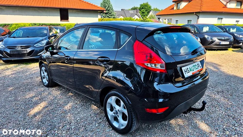 Ford Fiesta - 20
