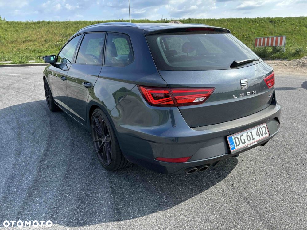 Seat Leon 2.0 TSI OPF DSG FR - 4