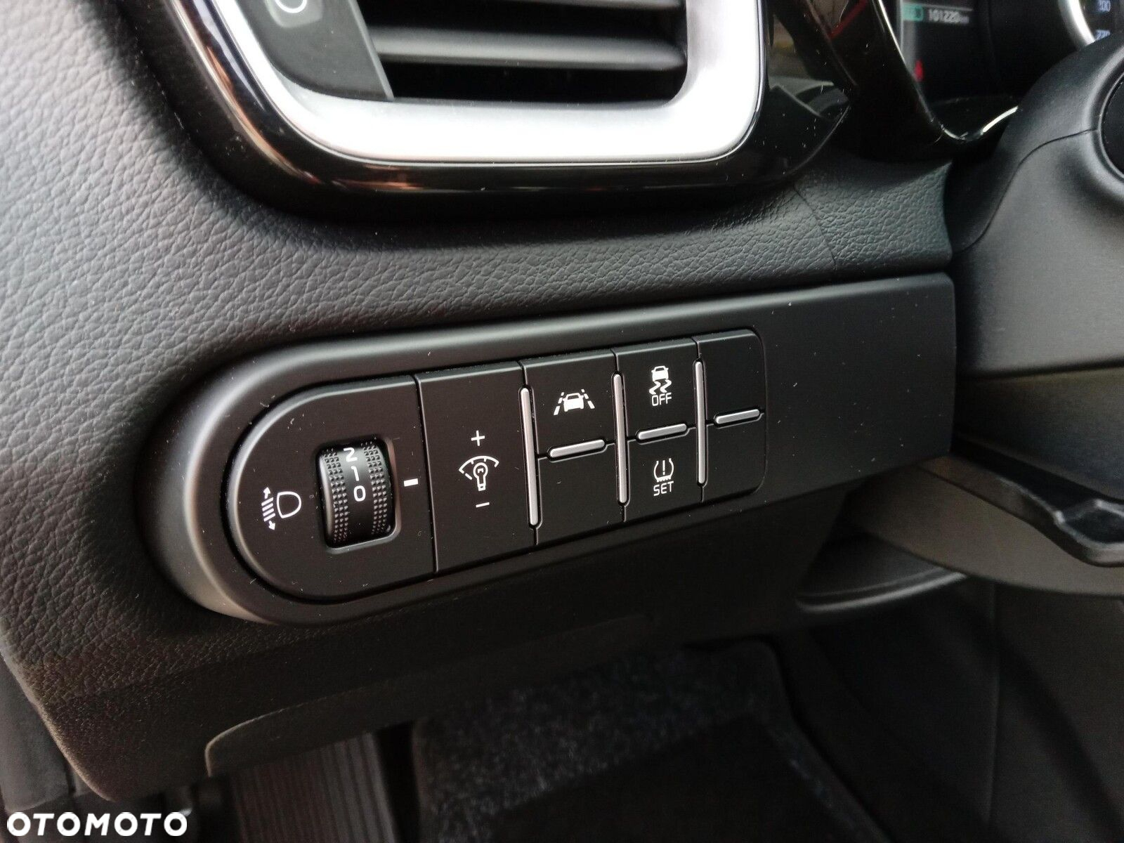 Kia Ceed 1.5 T-GDI DCT7 OPF (48V Mild Hybrid) Spirit - 16