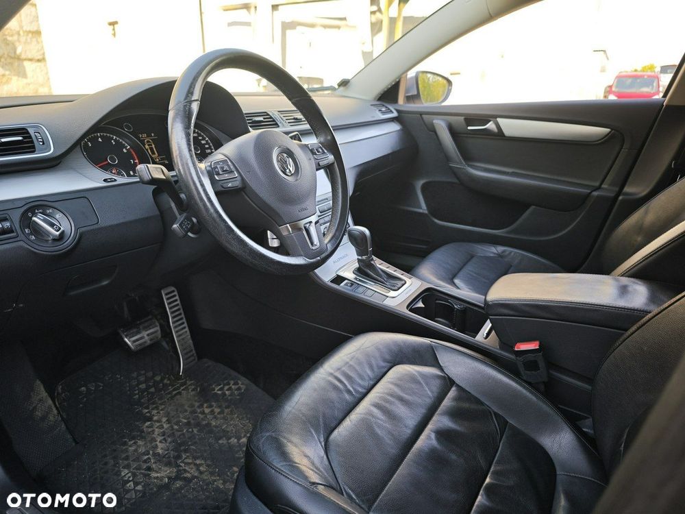Volkswagen Passat Alltrack 2.0 TSI 4Mot DSG - 12