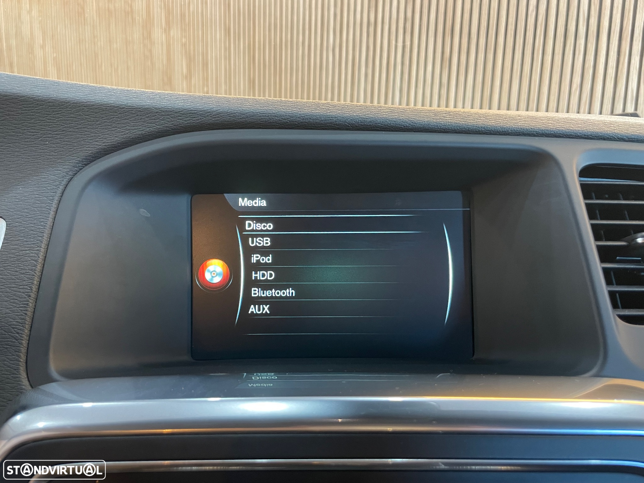 Volvo V60 2.0 D3 VOR Geartronic - 20