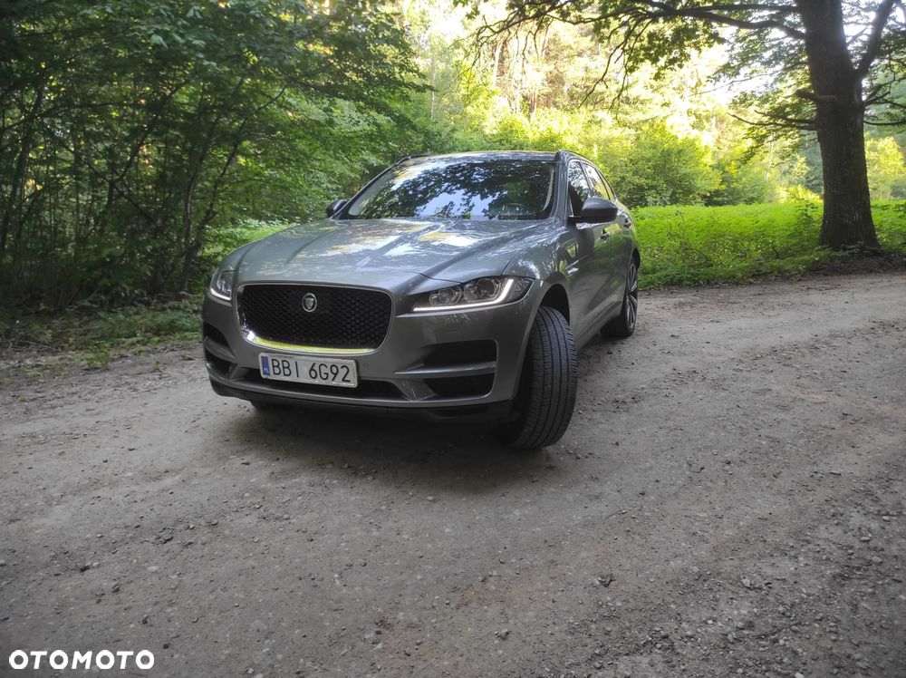 Jaguar F-Pace 30t AWD Prestige - 1