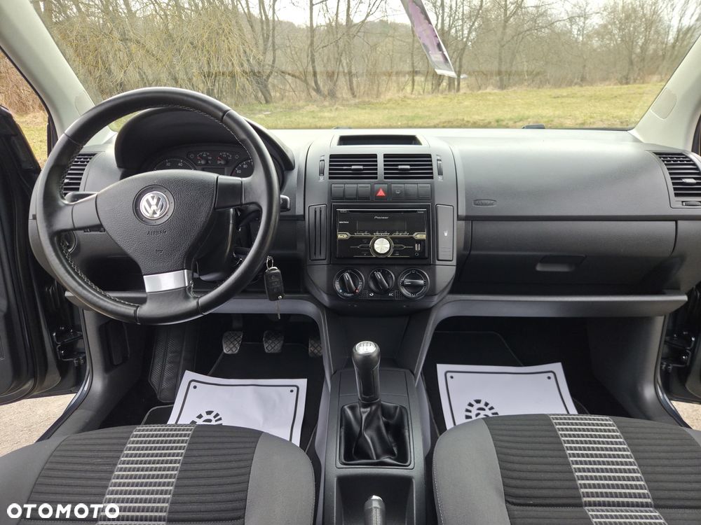 Volkswagen Polo - 15