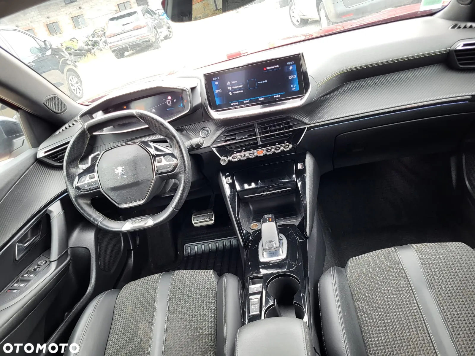 Peugeot 2008 BlueHDi 130 EAT8 GT Pack - 16