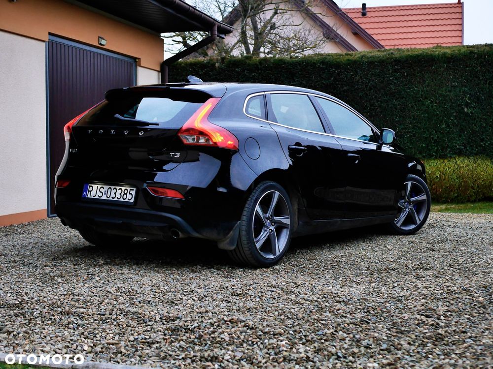Volvo V40 T3 Momentum - 5